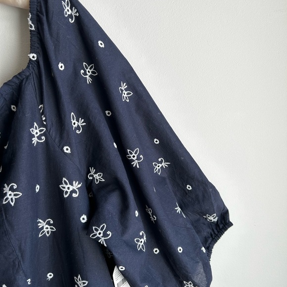 LANE BRYANT Off Shoulder Peplum Blouse Top Navy Blue White Embroidered Size 24 - Picture 4 of 15